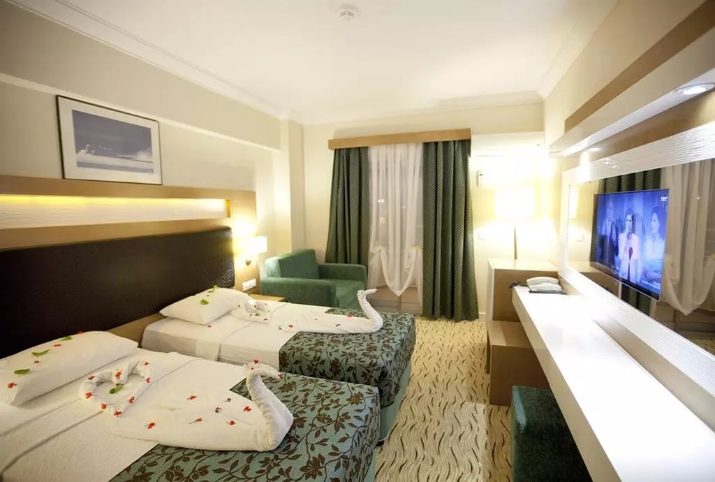 marbel by palm wings_shabavizparvaz_15.jpg